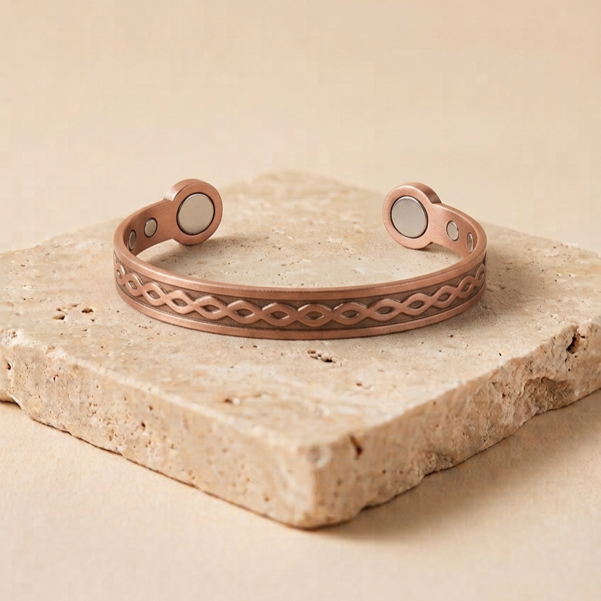 Maeve - Bracciale in puro rame con intreccio celtico