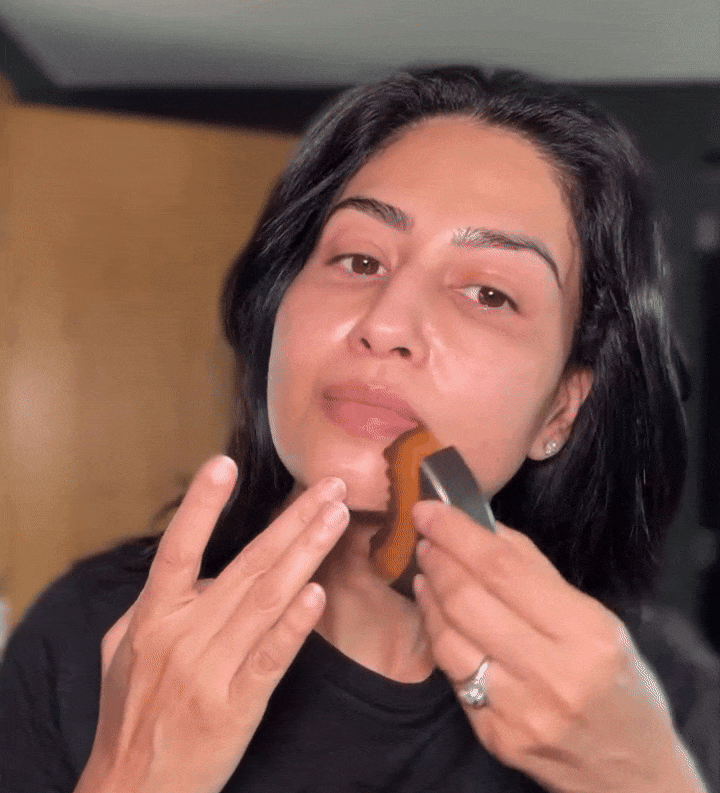 Delinea GlowBrush™ - Addio viso gonfio